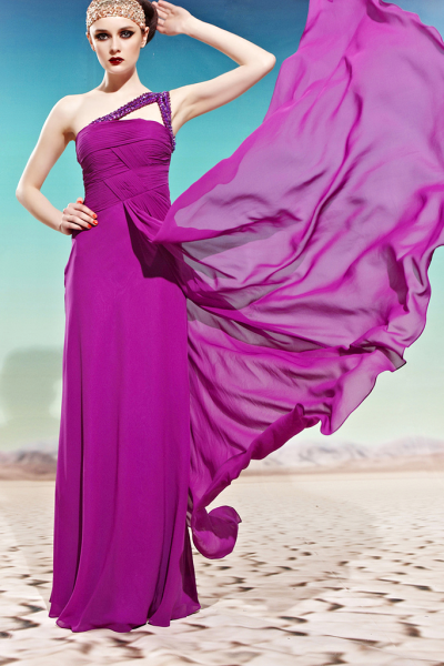 Cod.: 56981 - Vestido de Festa Roxo com Detalhes em Pedraria